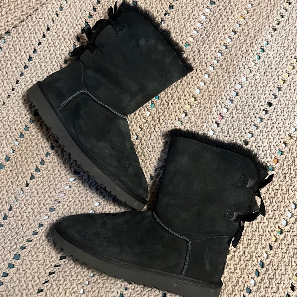 UGG BOOTS - Picture 5 of 10